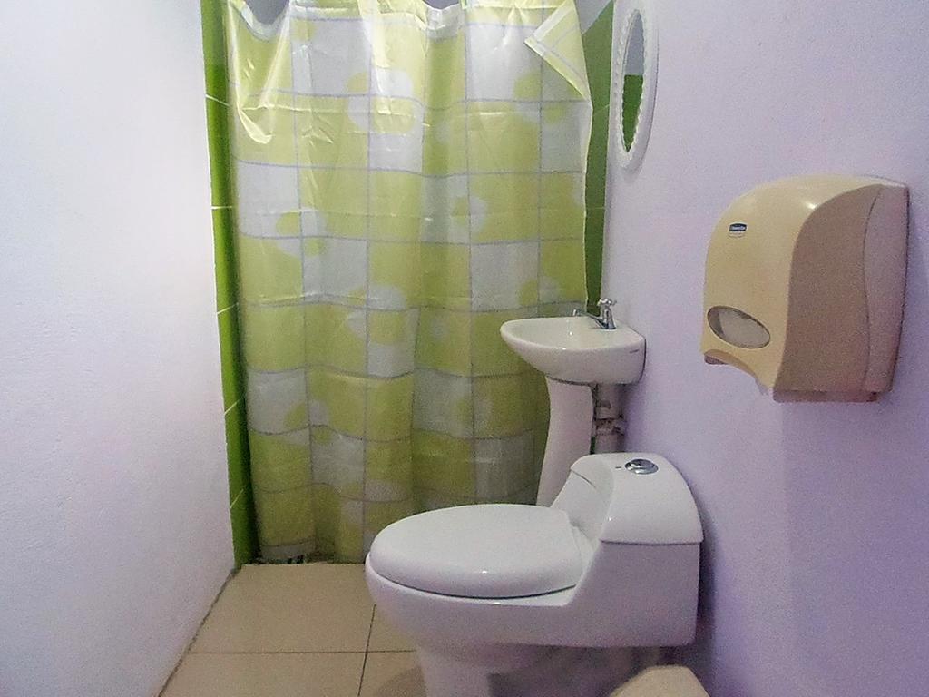 Cabinas El Muellecito Тортугеро Екстер'єр фото